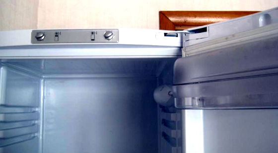 Перевесить двери холодильника в Дубне | Вызов мастера по холодильникам на дом